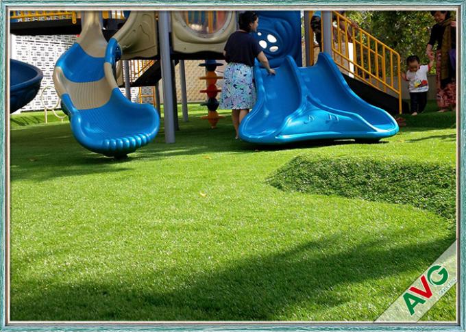 Многофункциональная на открытом воздухе искусственная трава для украшения детского сада/сада 1