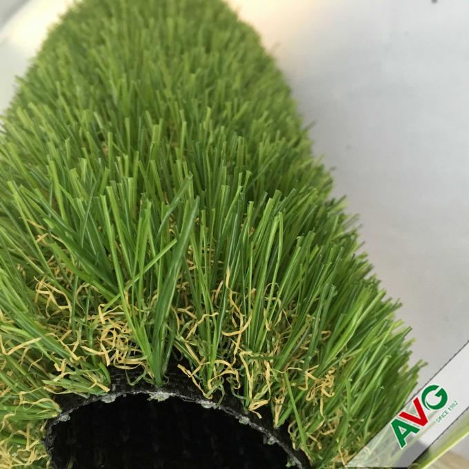 Плотная поверхностная новая искусственная трава с чувством мягкой руки и привлекательным цветом 0