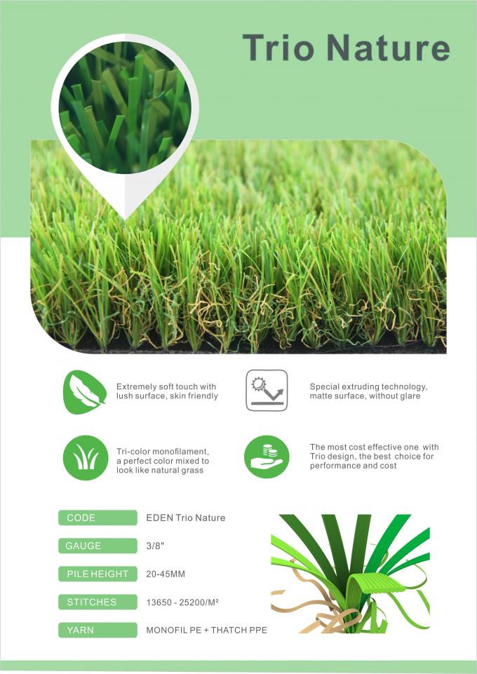 Загрязнение дерновины пола искусственной травы сада 13400 Detex синтетическое свободное 0
