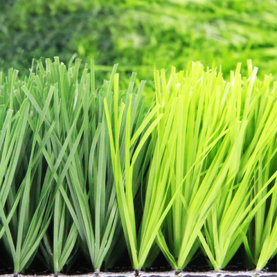 КИТАЙ Синтетический ковер травы благоустраивая футбольного поля травы дерновины дерновину искусственного искусственную поставщик