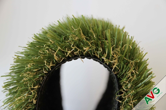КИТАЙ Водоустойчивая ватка 11000 Dtex подпирая искусственное крытой на открытом воздухе дерновины травы ковра зеленое поставщик