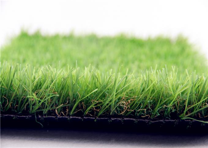 Трава для садов, естественная выглядя искусственная трава высокой плотности 40MM ложная 0