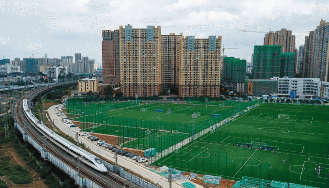 последние новости компании о AVG установило один из самого большого парка футбола в Китай!  0