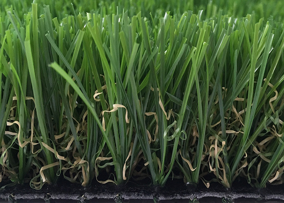КИТАЙ Прочная благоустраивая естественная выглядя искусственная трава, благоустраивая искусственную дерновину поставщик