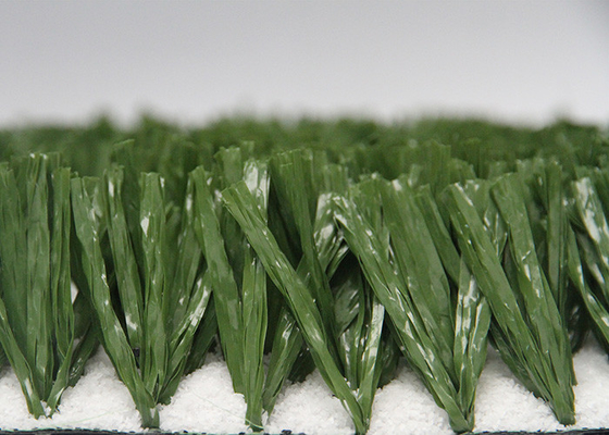 Китай Зеленая искусственная трава для футбольного поля, искусственная трава фальшивки дерновины футбола поставщик