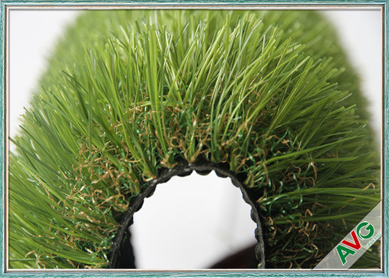 КИТАЙ Зеленый цвет благоустраивая искусственную траву для стандарта сада орнаментального ESTO LC3 поставщик