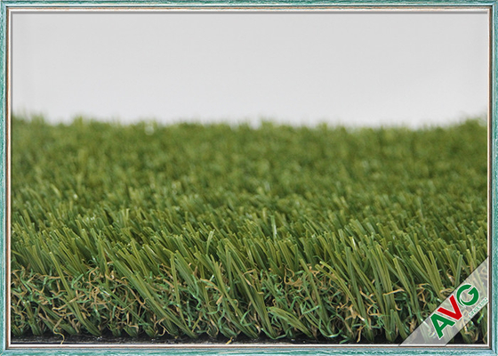 КИТАЙ Выдающая поверхность наполненности Дтекс травы 13200 фальшивки открытого сада с зеленым цветом поставщик