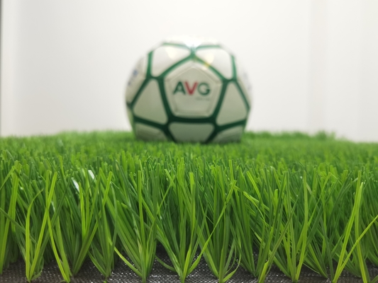 КИТАЙ Износоустойчивый ковер дерновины травы футбола 50mm для стадионов поставщик